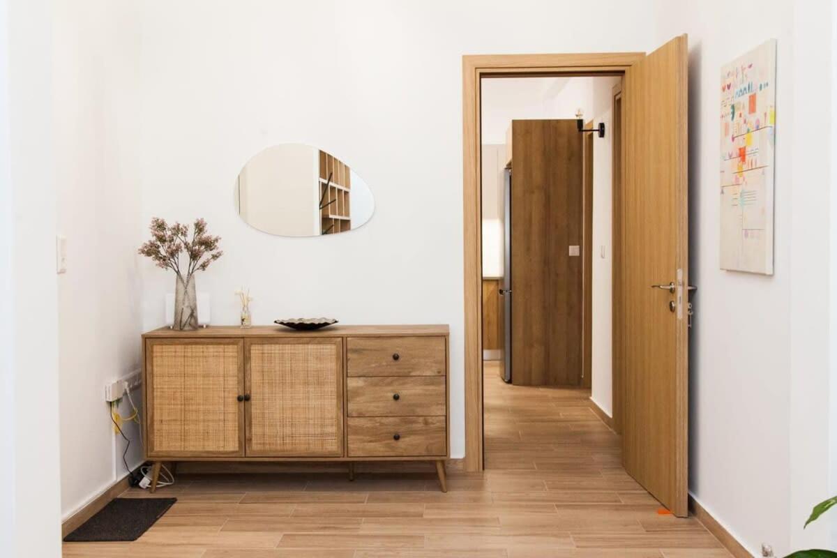Beautiful New Apartment In Petralona Atene Esterno foto